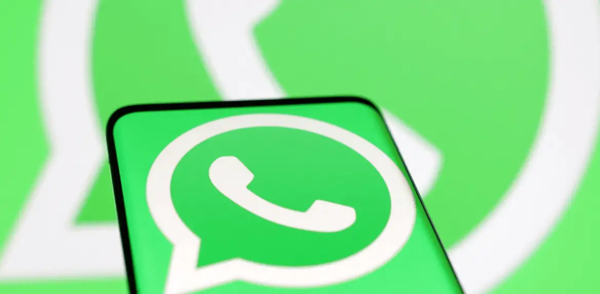 WhatsApp's web version now features its own Meta AI chatbot