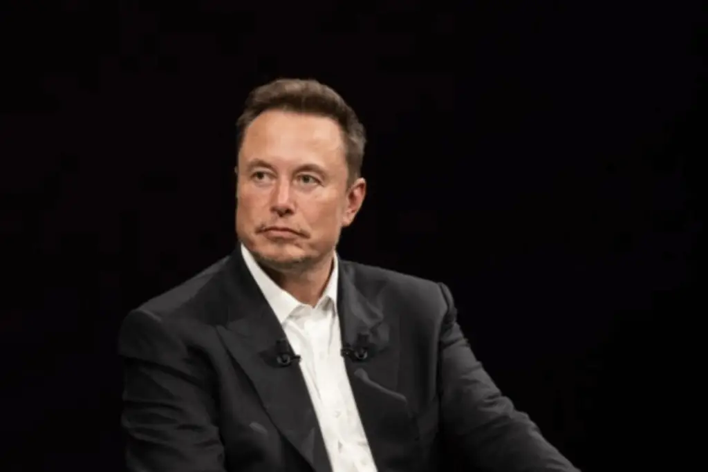 Elon Musk ends the lawsuit against OpenAI but criticizes Apple's ChatGPT plans