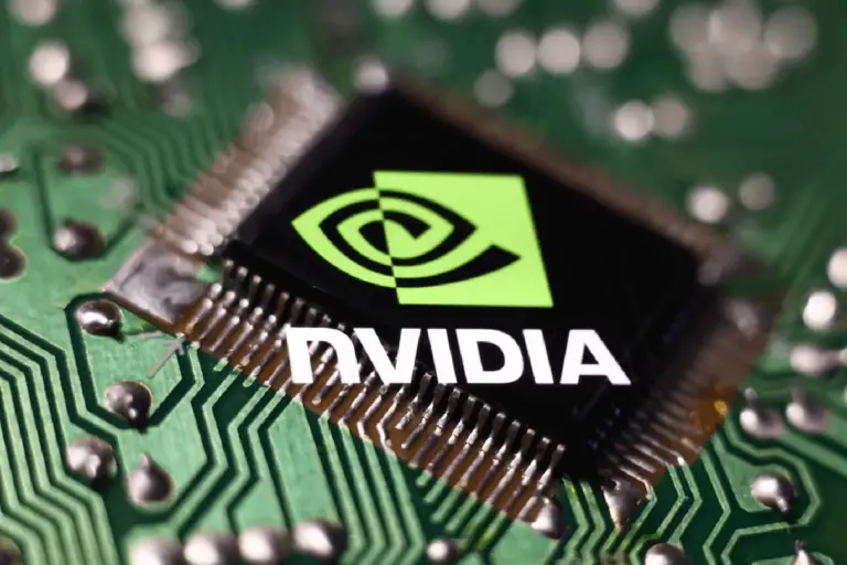 Billionaires Shift Investments from Nvidia to 2 High-Powered AI Stocks