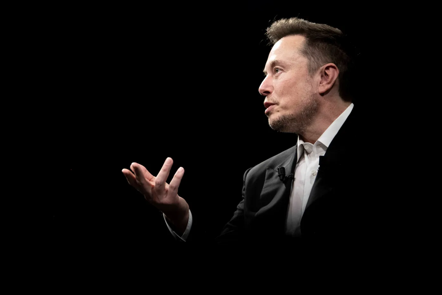 Elon Musk Backs California Bill Mandating AI Model Safety Tests