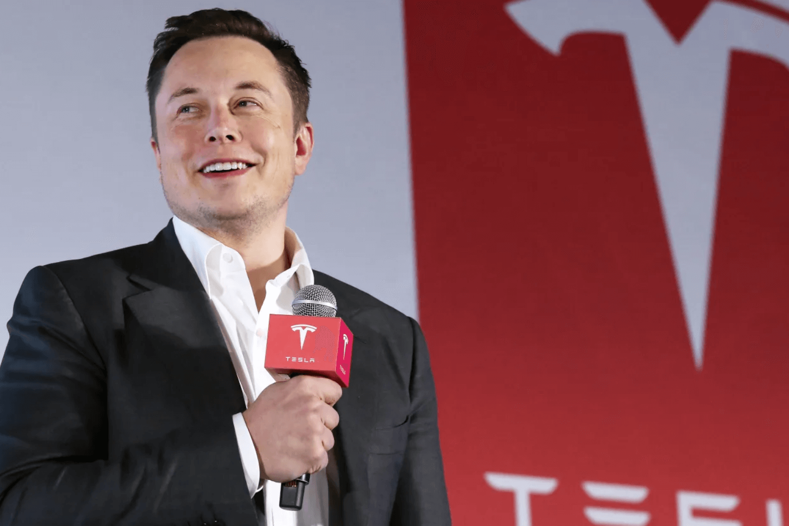 Elon Musk's xAI targets revenue sharing deal with Tesla for AI innovation